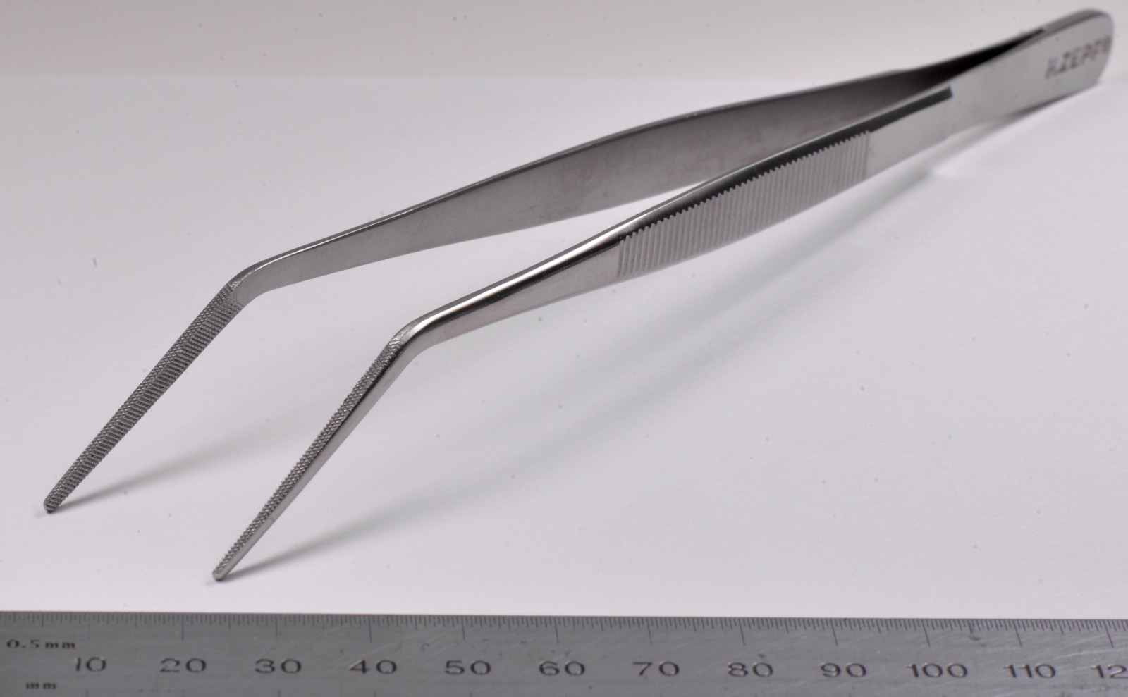 Helmut Zepf Angled Dressing Forceps 7¾” Serrated 35mm Jaws Surgical Germany
