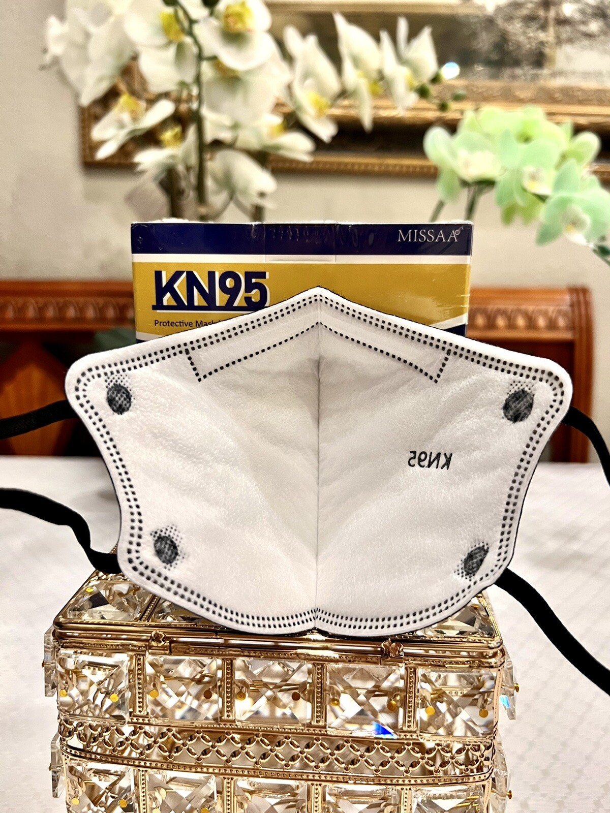 300 PCS KN95 Face Masks for Kids, 5 Layers Disposable Protective Mask Small Size