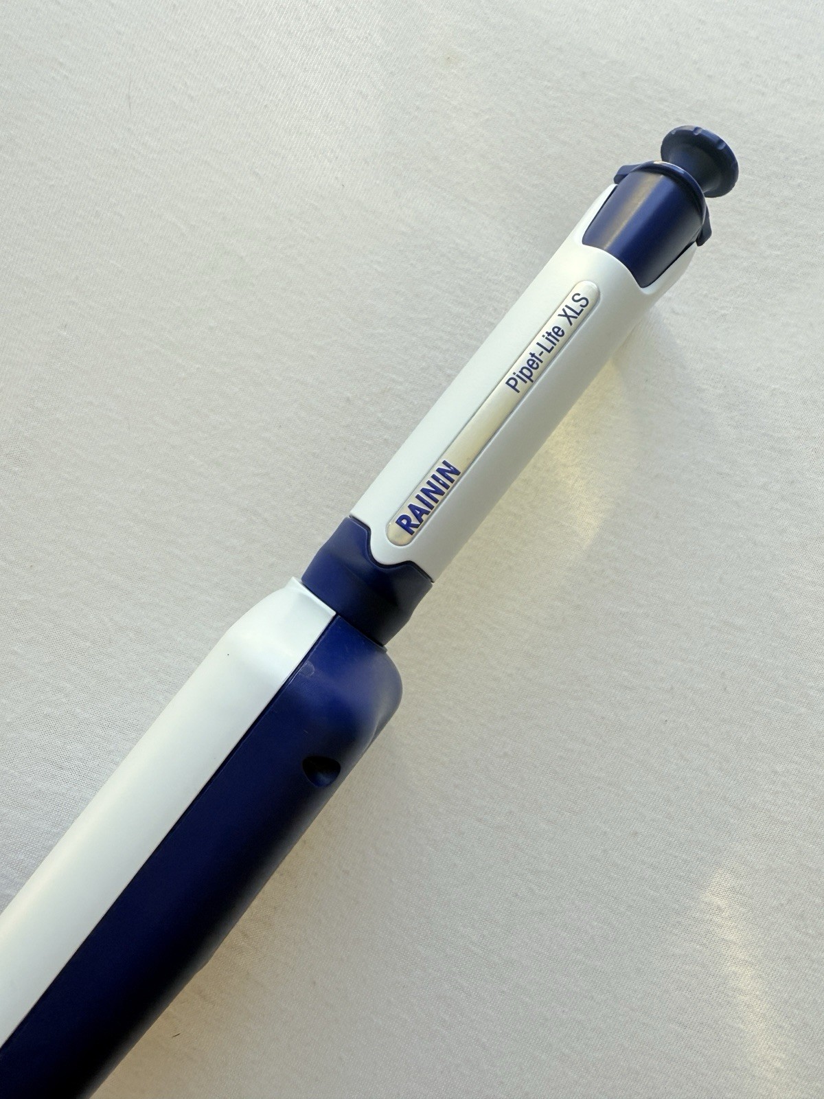 RAININ Pipet-Lite L-1200 XLS 100-1200uL LTS Multi Adjustable 8-Channel Pipette