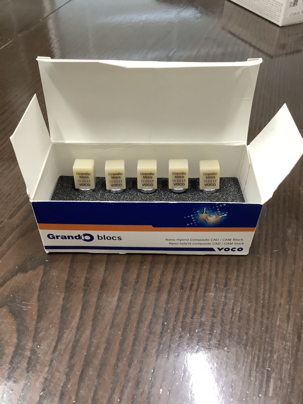 Voco 6008 Grandio CAD / CAM Blocs C2 #12 Low Translucency 5/Pk