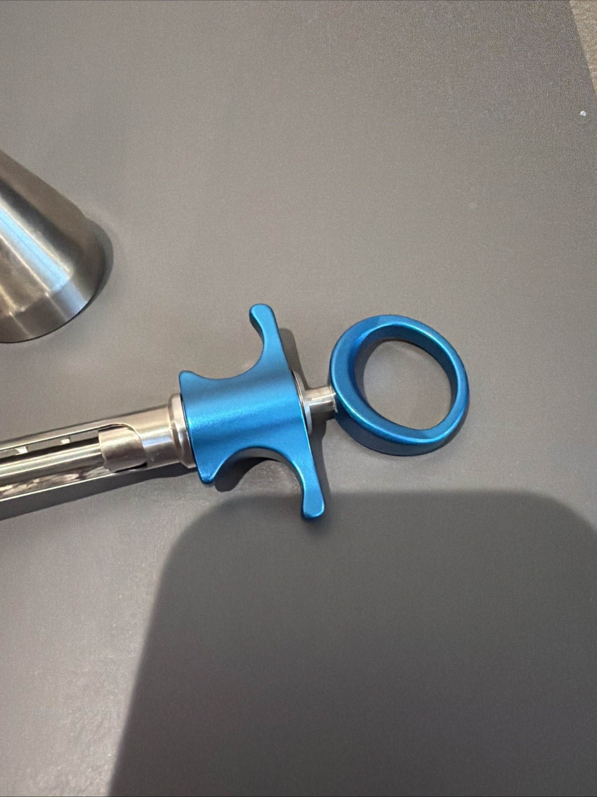 Septodont N2100 Aspirating Dental Syringe Petite Blue. (Used For Hygiene School)