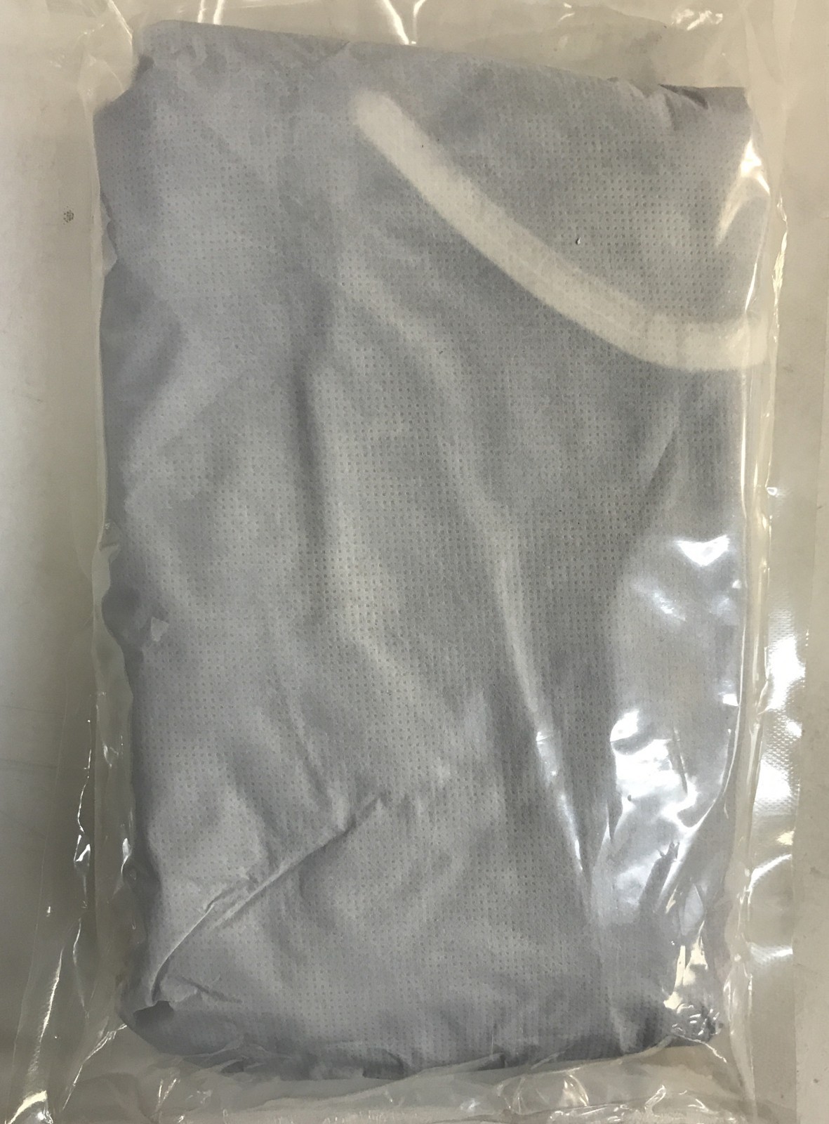 HINDERNIS ASTM LEVEL 3 MEDICAL GOWN, STERILE PACKING XL BOX OF 50!!