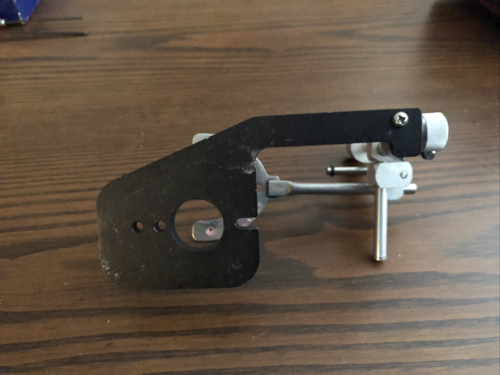 DENAR FACEBOW TRANSFER JIG TO DENTAL ARTICULATOR CAST. As Shown