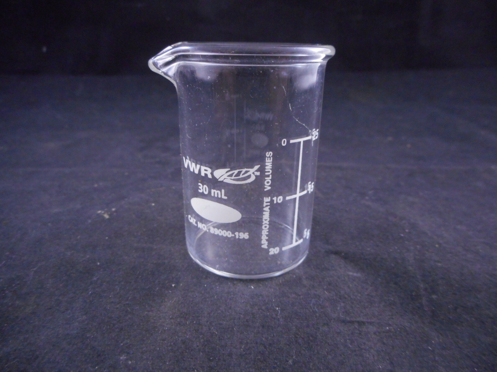 VWR Glass 30mL Low Form Griffin Beaker Double Scale Graduated 89000-196 12/CS