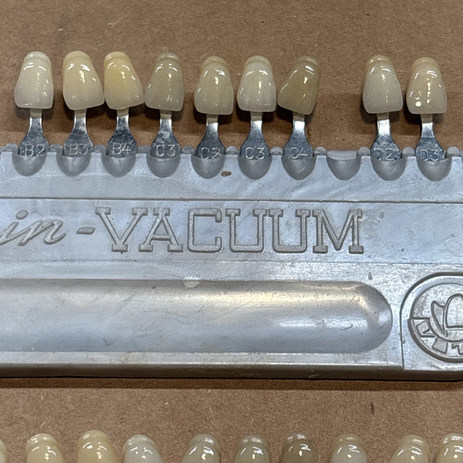Lumin-VACUUM Teeth Denture Shade Guide Lot Made in Germany