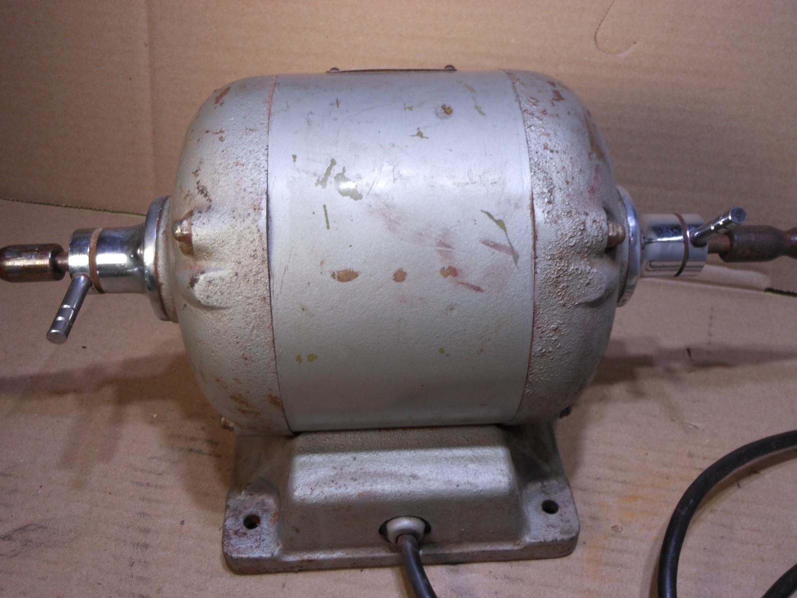 Baldor Dental Lab Jewler Polishing Lathe / Motor Model 353 1/4 HP 2 Speed