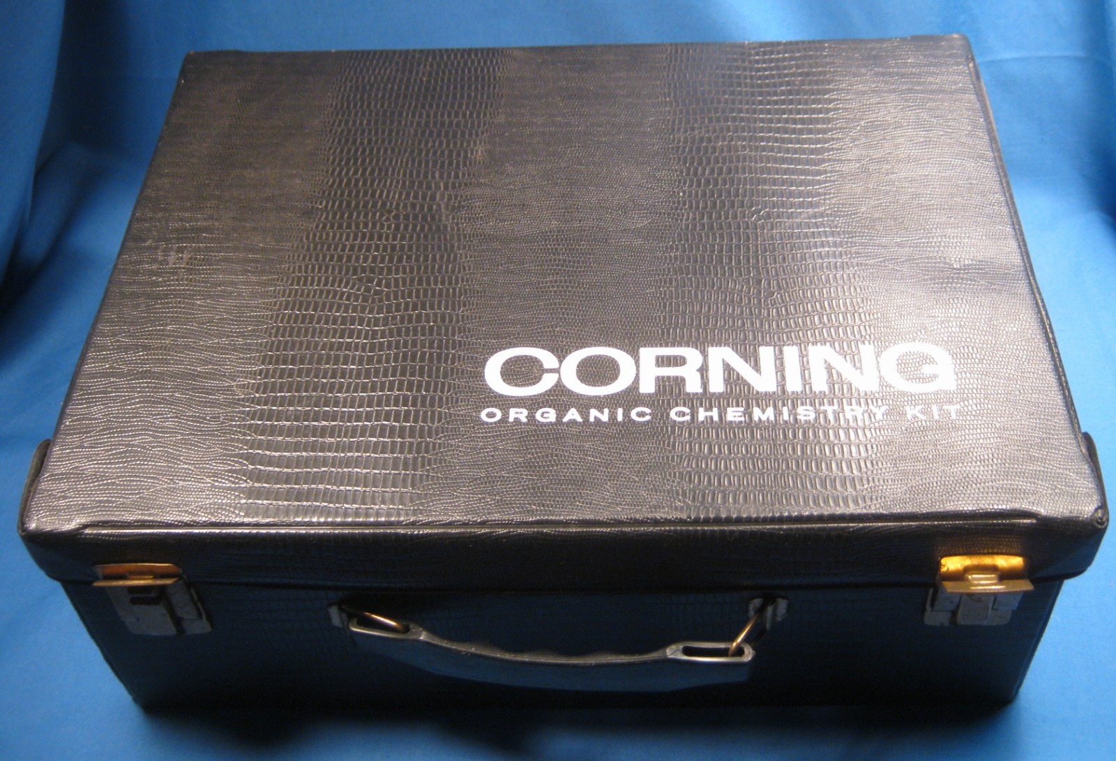 CORNING ORGANIC CHEMISTRY KIT MISSING ONE FREE SHIPPING B