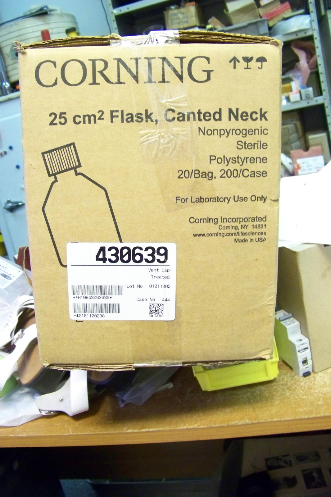Corning 430639 Polystyrene 10mL Rectangular Canted Neck Cell Culture Flask 200