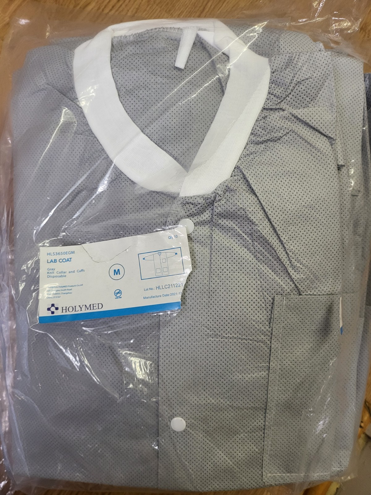 Disposable Lab Coats For Medical Or Dental Mixed Lot Sizes Med And XL Unisex