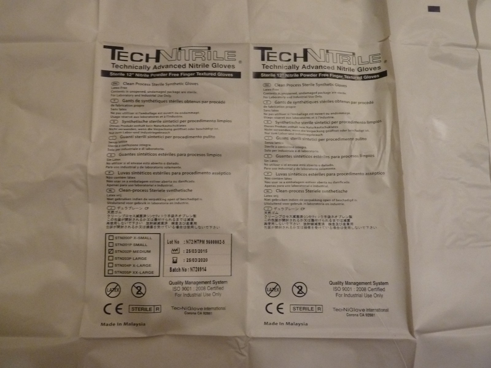 200 PAIRS TechNiGlove STERILE NITRILE CLEANROOM TEXTURED GLOVES MED 2020 EXPIR