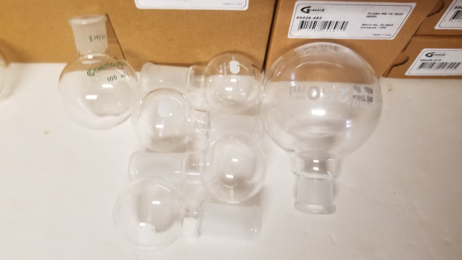 Mixed lot of new and used 19/22 round bottom flasks 3x500ml, 2×250,6×100,4×50 ml