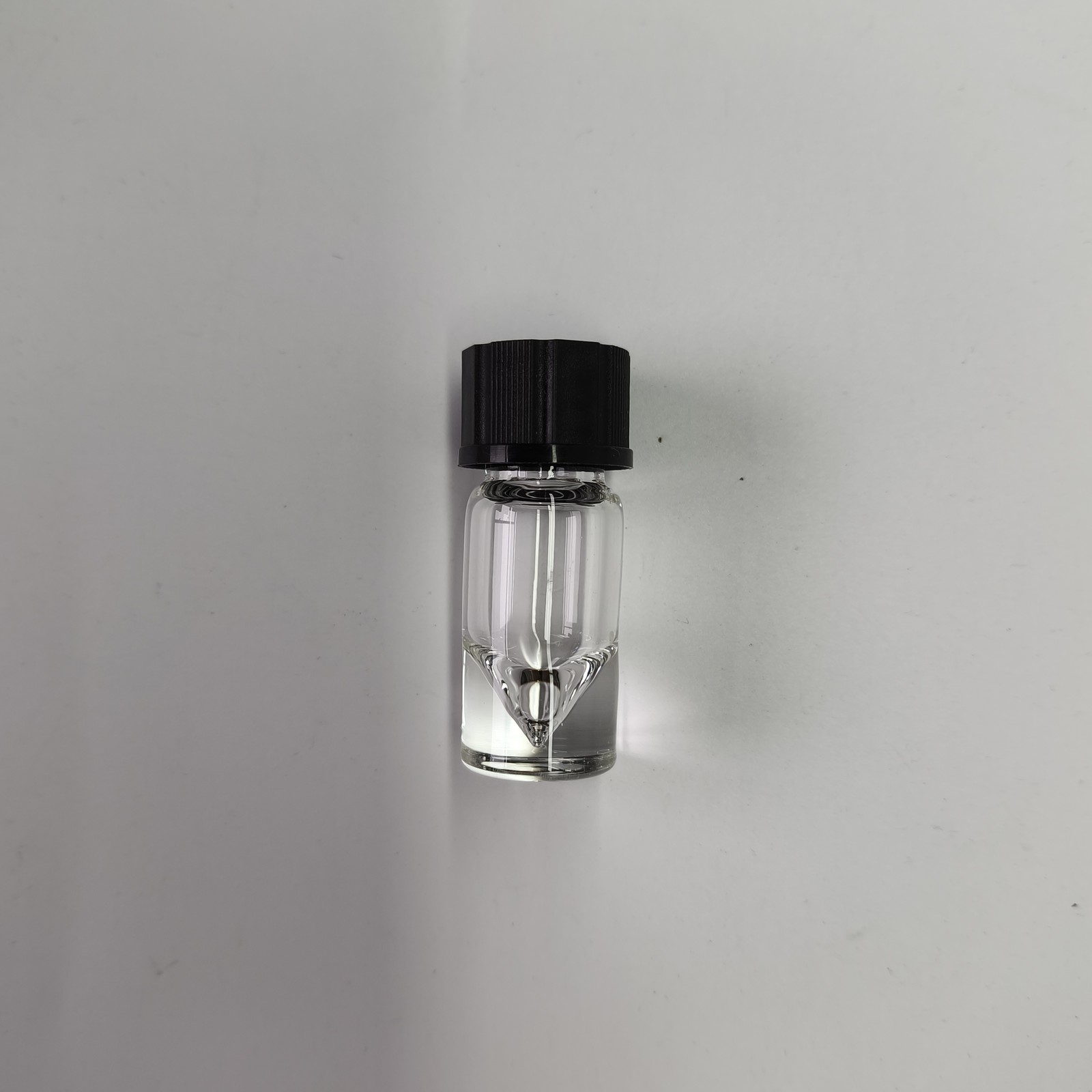 3mL Clear Borosilicate Glass Vial V-Shape with Solid Cap, Pack of 100 Vials Lab