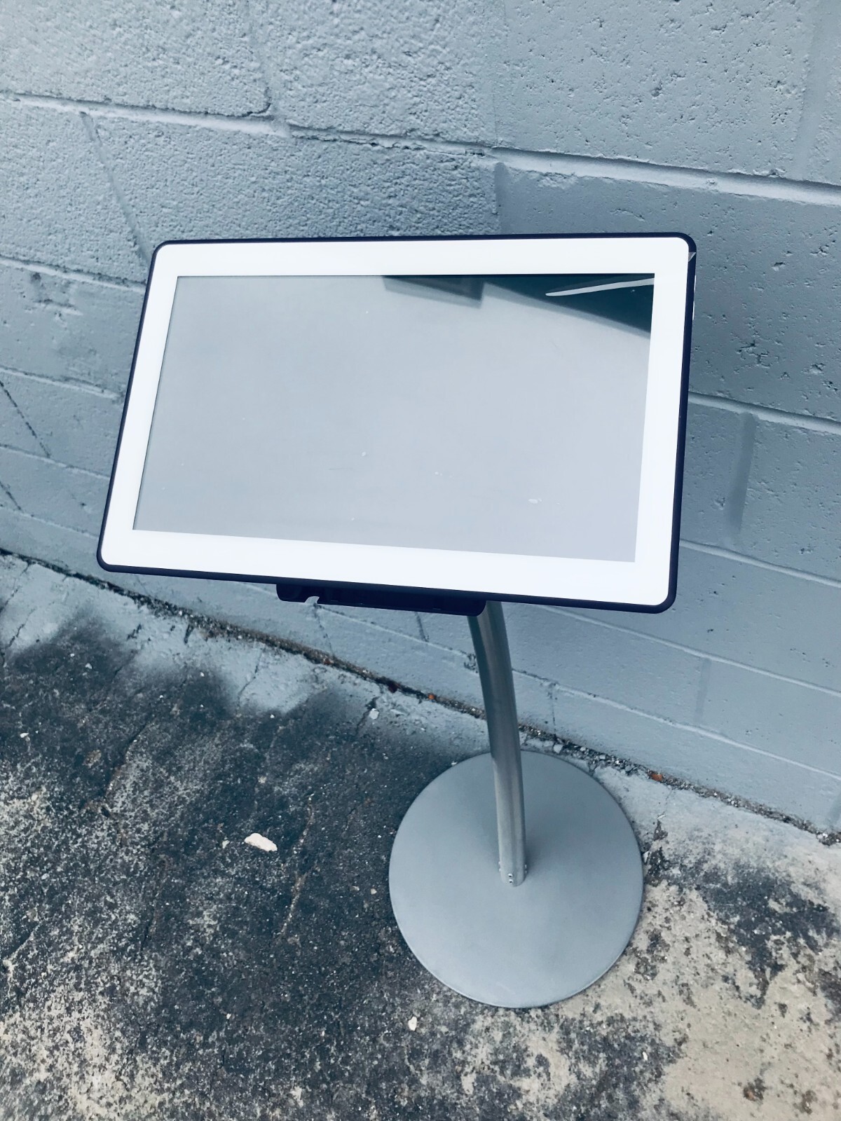 Context Media Health Digital Tablets P-TAB-105-ELC-02 – With stand