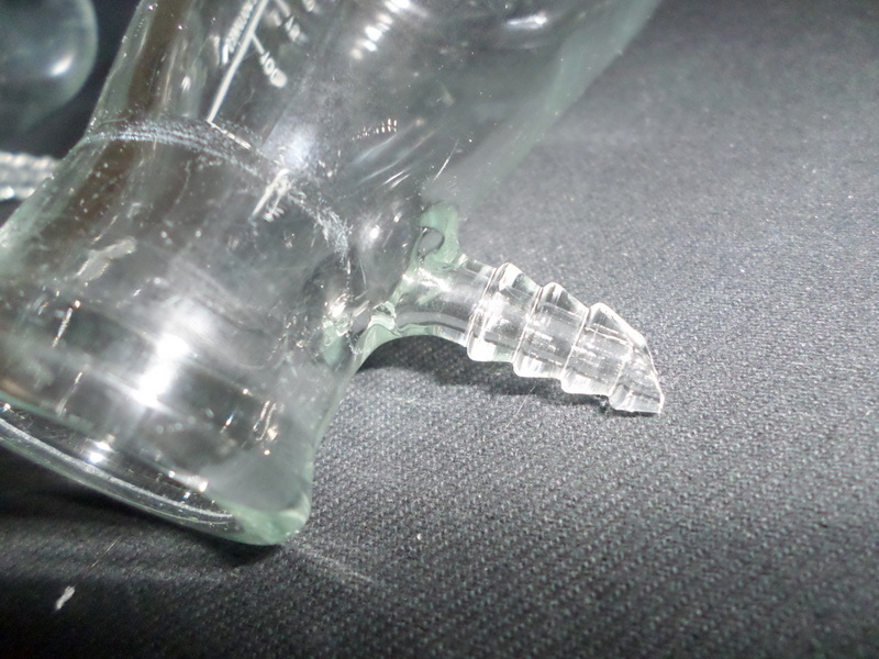 VWR Heavy Wall Glass 125mL Micro Filter Flask w/ Sidearm, 89005-196, Damaged