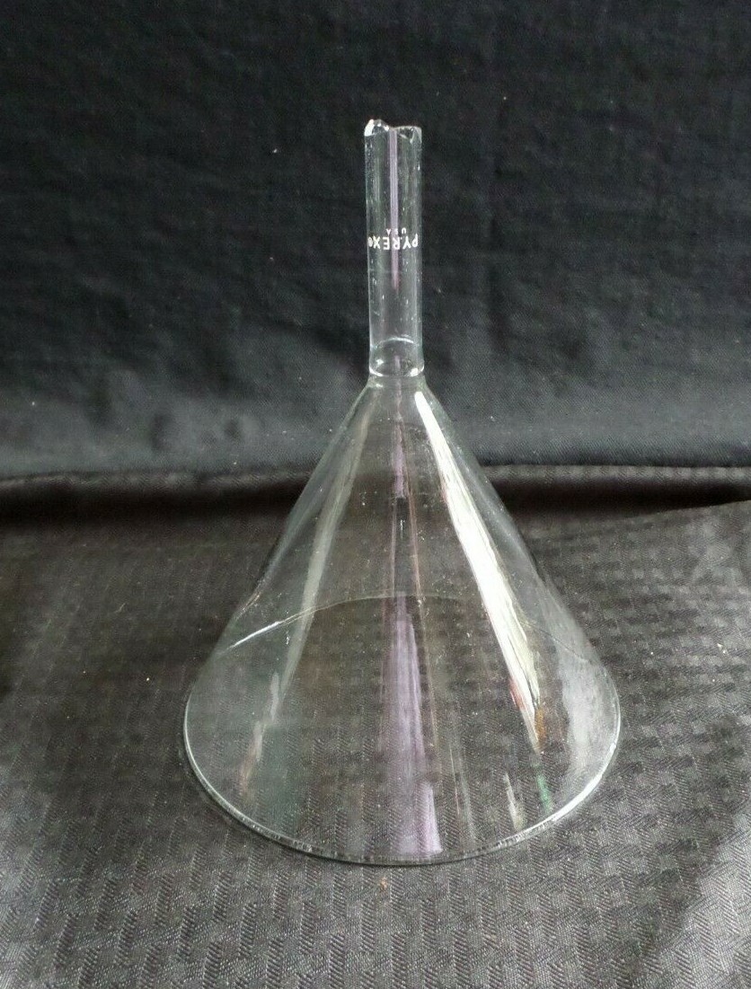 Corning Pyrex 147mm ID Glass 60° Angle Filling Funnel, Short Stem, Damage 6120-6
