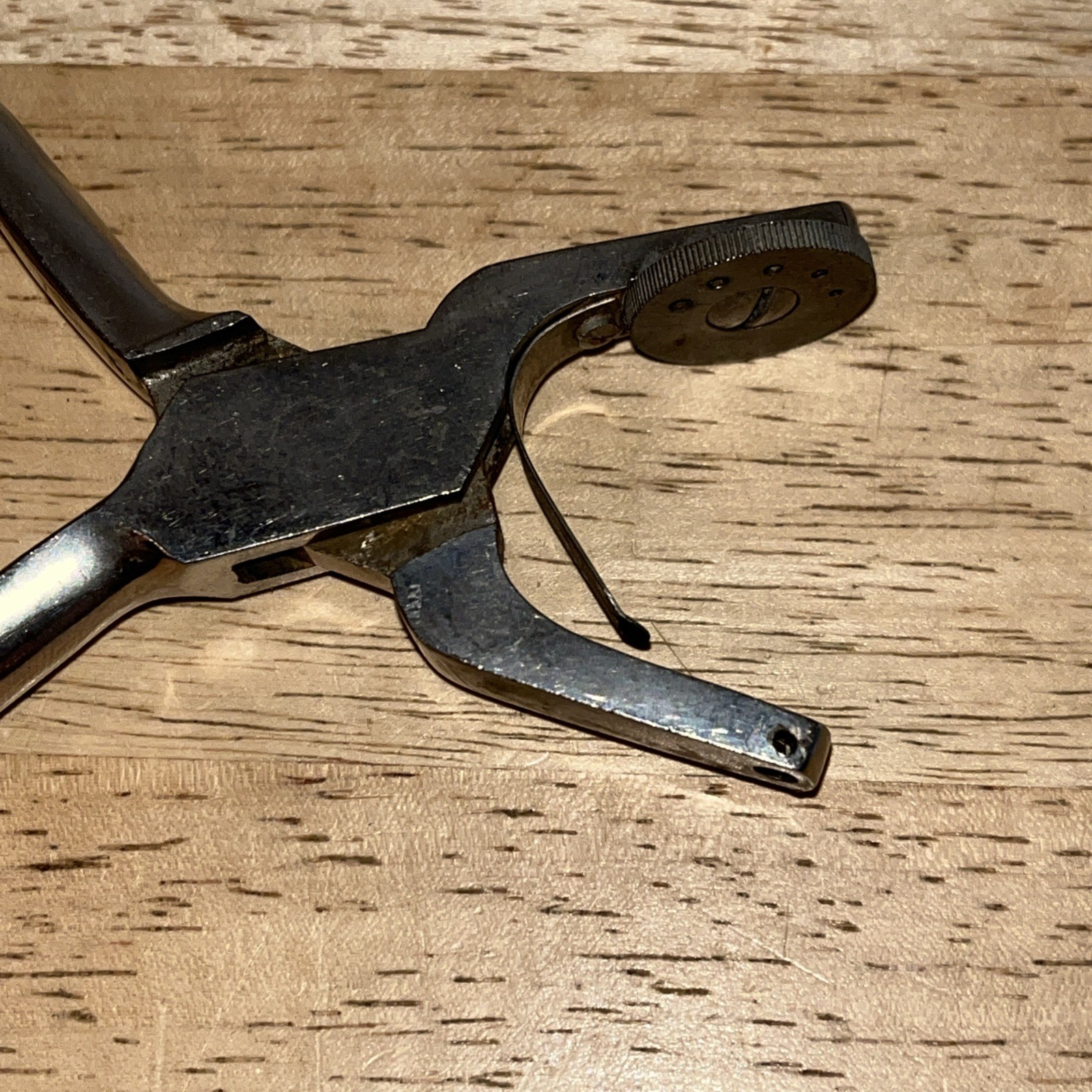 Vintage Worthington Raymond Ainsworth Dam Punch Rotatory Dental Clamp Germany