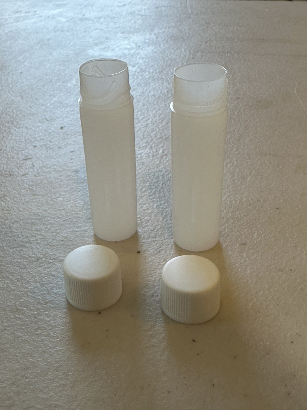 Lot of 100 6.5ML Scintillation Vial W/ White Screw Cap Plastic Disposable