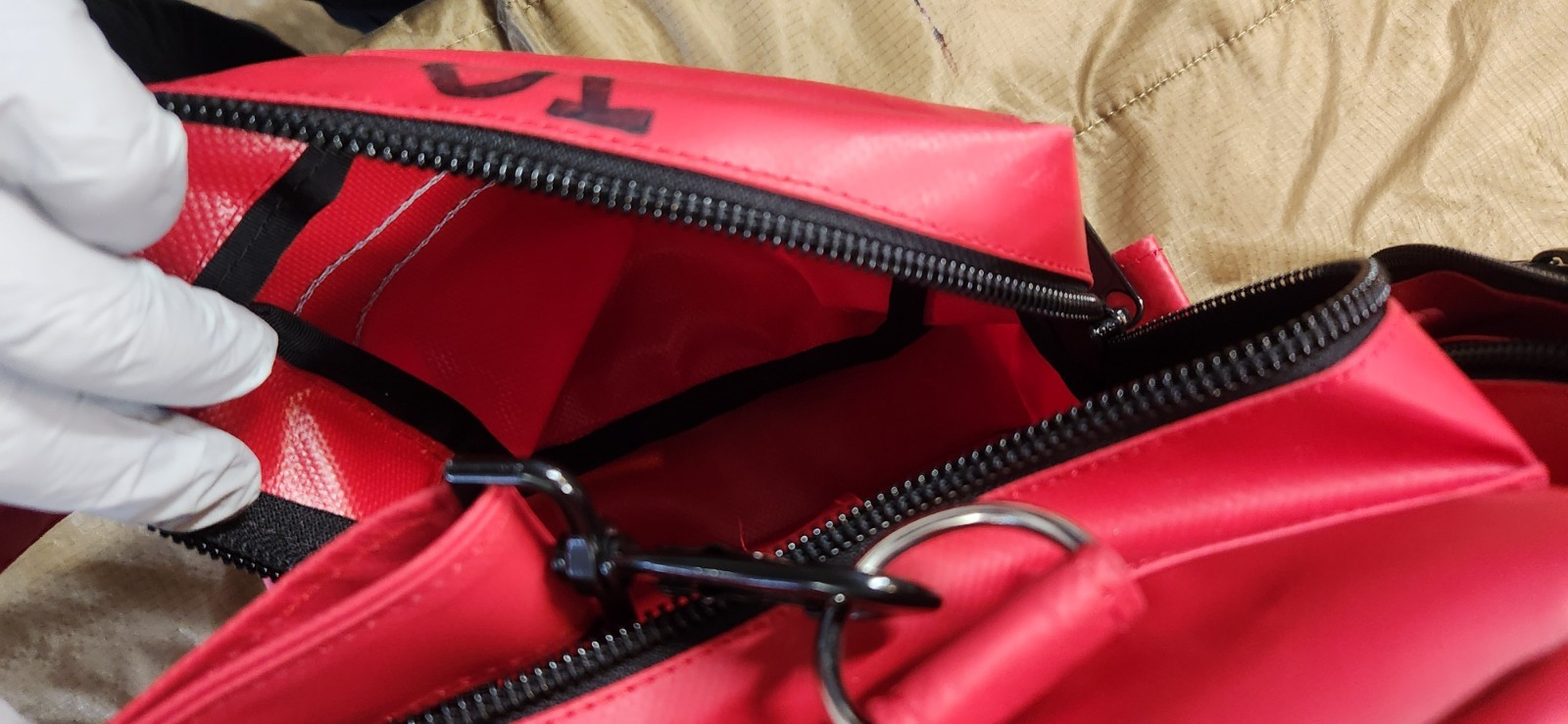 L.A. Rescue Bfr attack bagEMS Trauma Bag w/ Shoulder Strap & Clear Zip Pouch