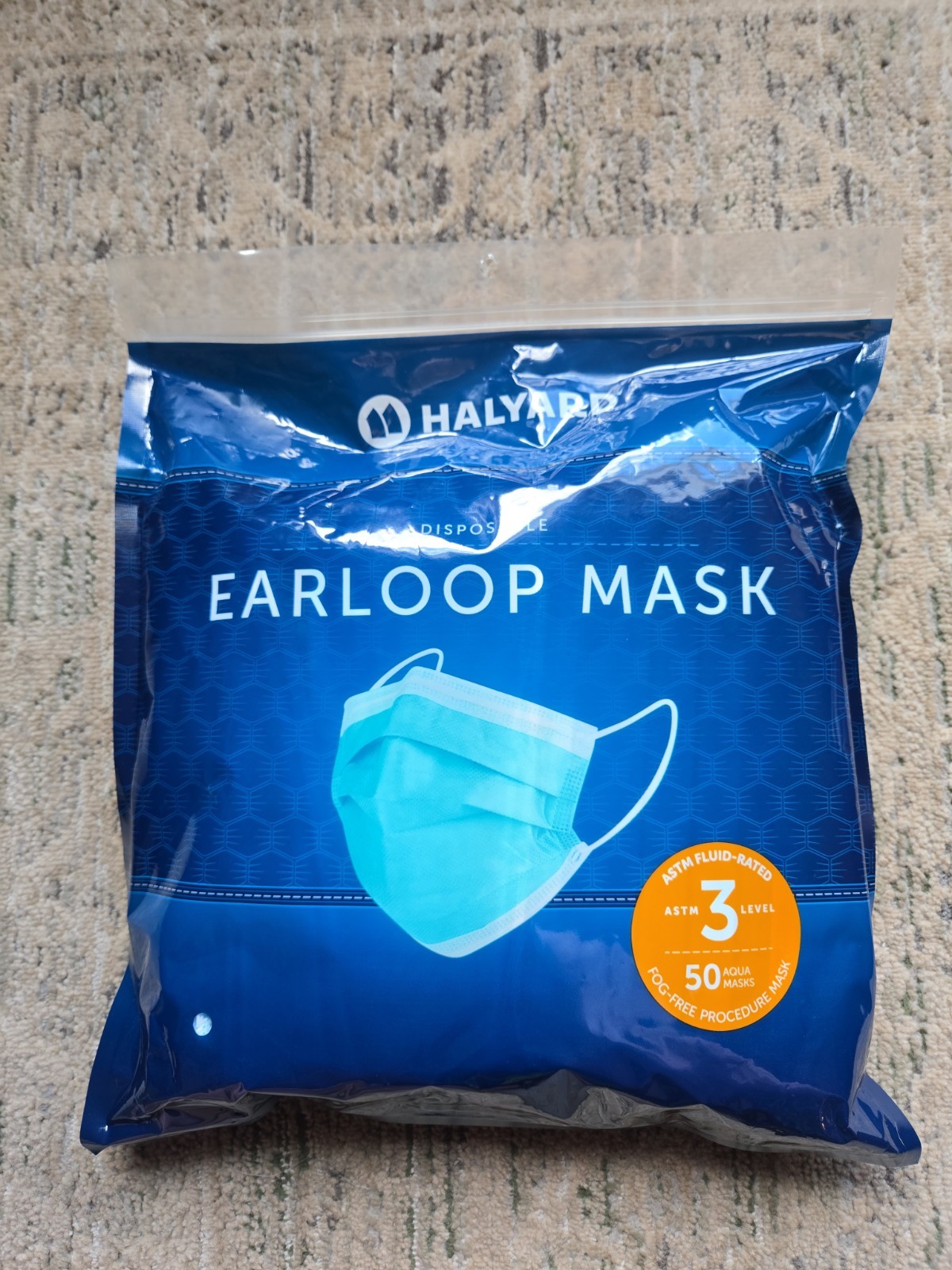 FLUIDSHIELD Level 3 Disposable With Earloops, 47569 (of 50)