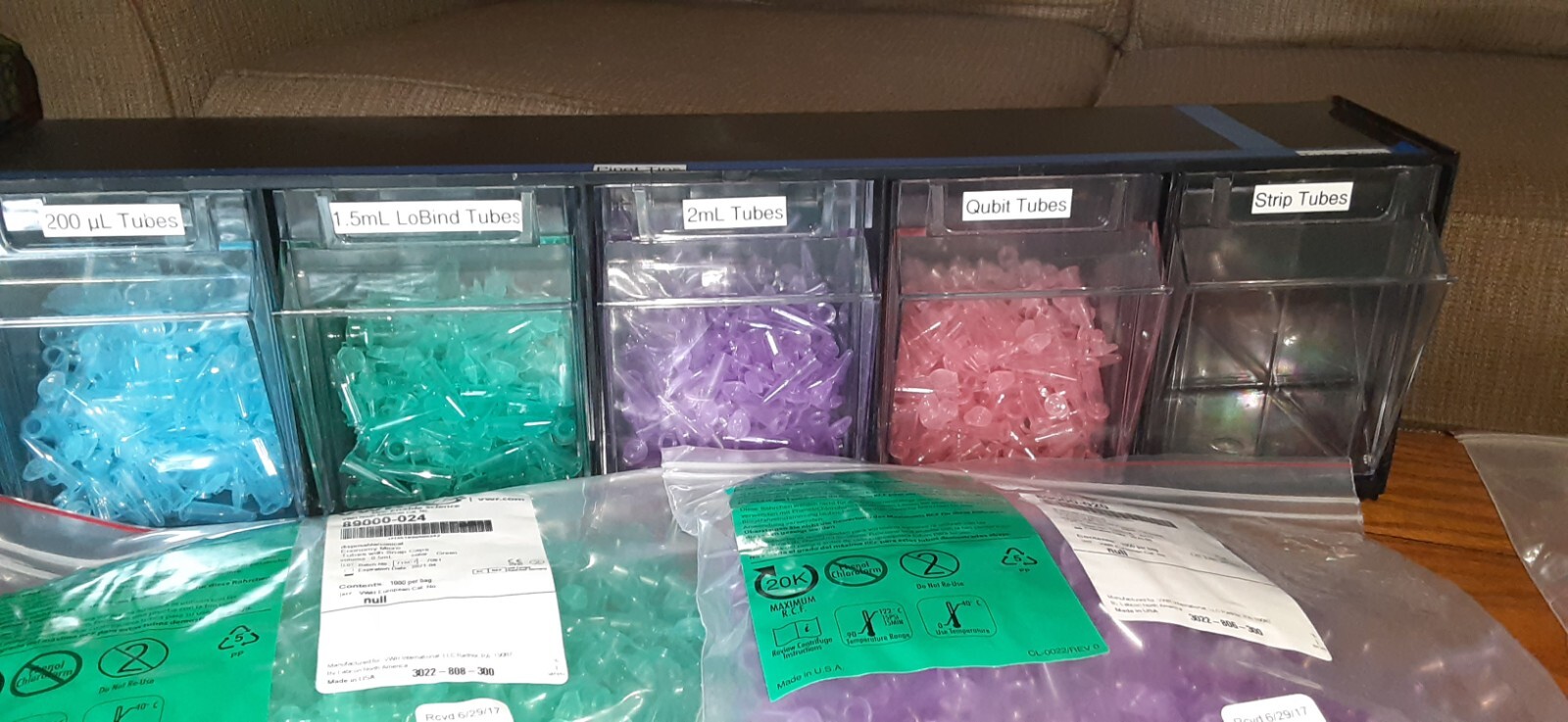 VWR lot of (4000++++++) 0.5ml multi color tubes w/Snap Caps and a 5 bay Tilt BiN