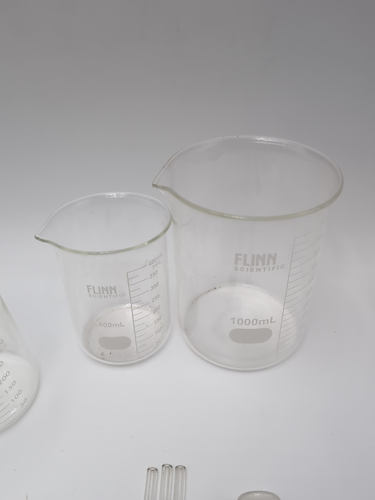 Lot of Pyrex Beakers Lab Ware Glass Lab Lot Random Connections 15 Pc
