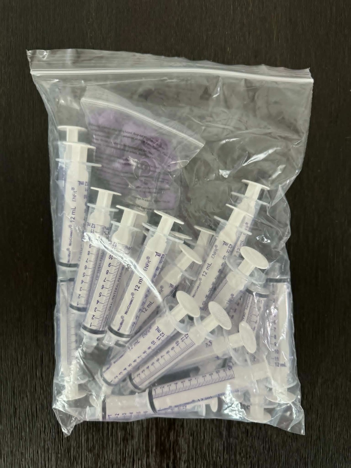 NeoMed NeoConnect ENFit 12mL Oral/Enteral Syringes With Caps (~25/Pack)