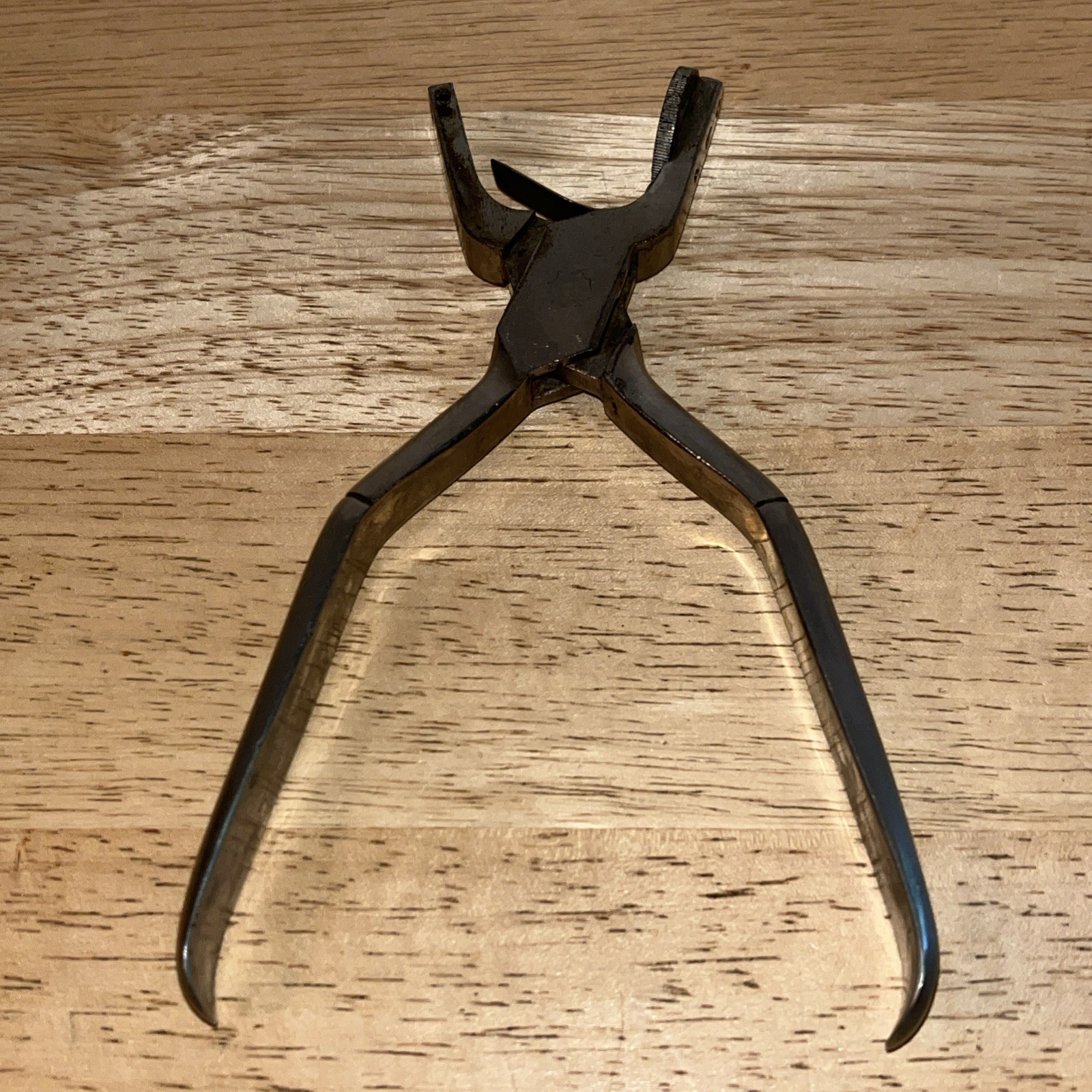 Vintage Worthington Raymond Ainsworth Dam Punch Rotatory Dental Clamp Germany