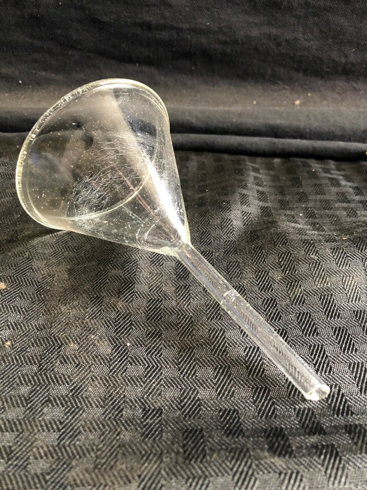 Kimble Kimax Glass 65mm ID 58° Angle 8mm Short Stem Filling Funnel 28950-65 chip