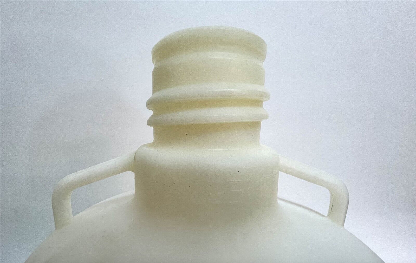 Nalgene 5 Gallon/20 Liter Graduated Carboy (9917) M