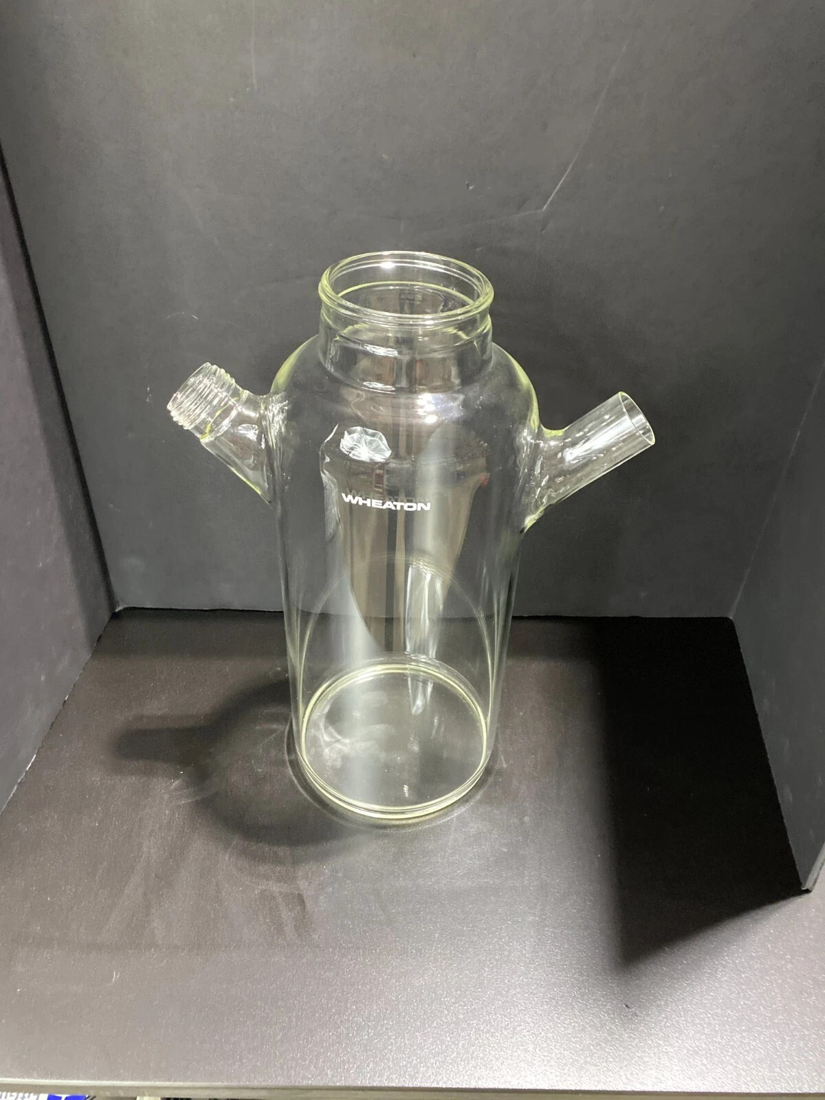 Wheaton Spinner Flask 4000 ml Double Sidearm Borosilicate Single Threaded Arm