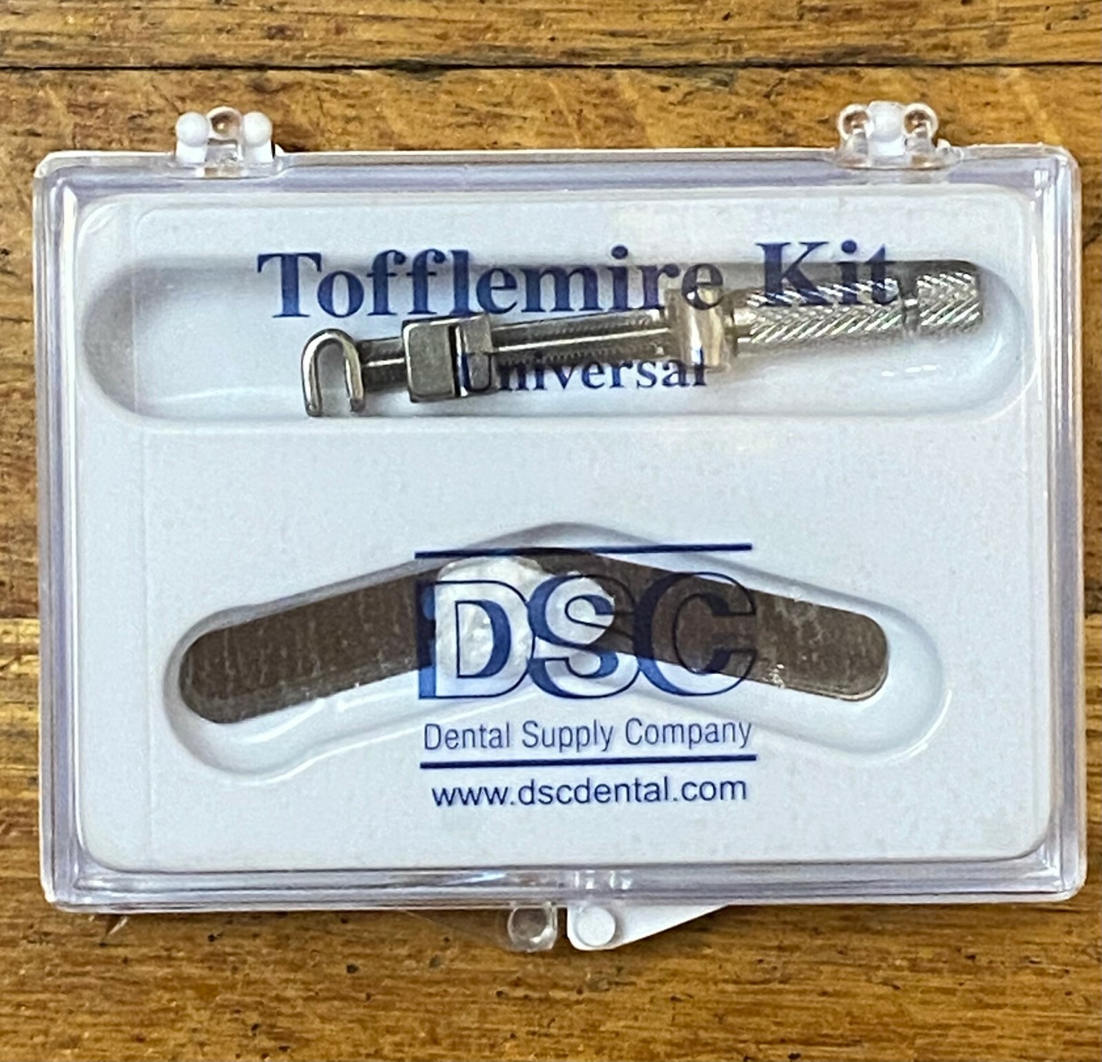 Universal – Tofflemire Retainer Kit w/12 #1 Adult Matrix Bands .0015″ Authentic