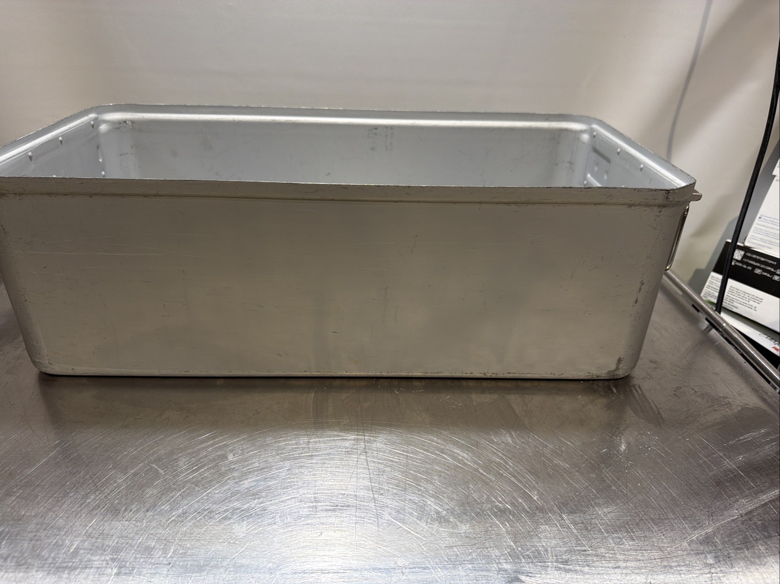 AESCULAP JN444 STERILE CONTAINER W/ JP005 GRAY PRIMELINE LID REUSABLE FILTERS