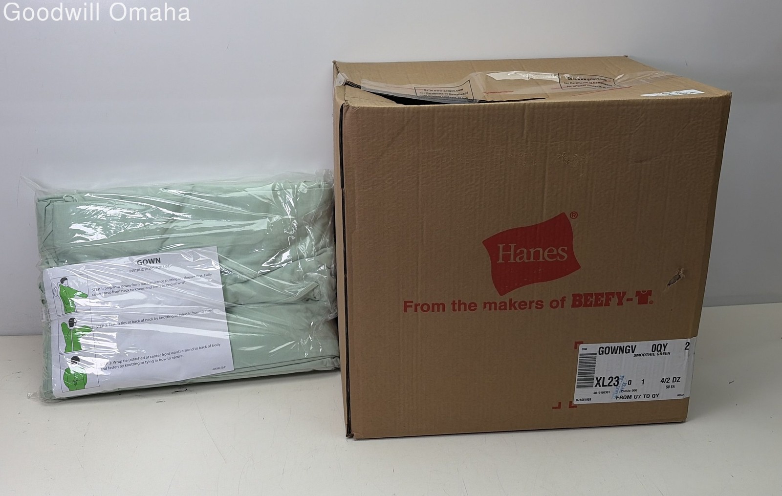 Lot of 50 Hanes Long Sleeve Hospital Gowns Size XL, 2X, 3X NEW!!! OPEN BOX!!!