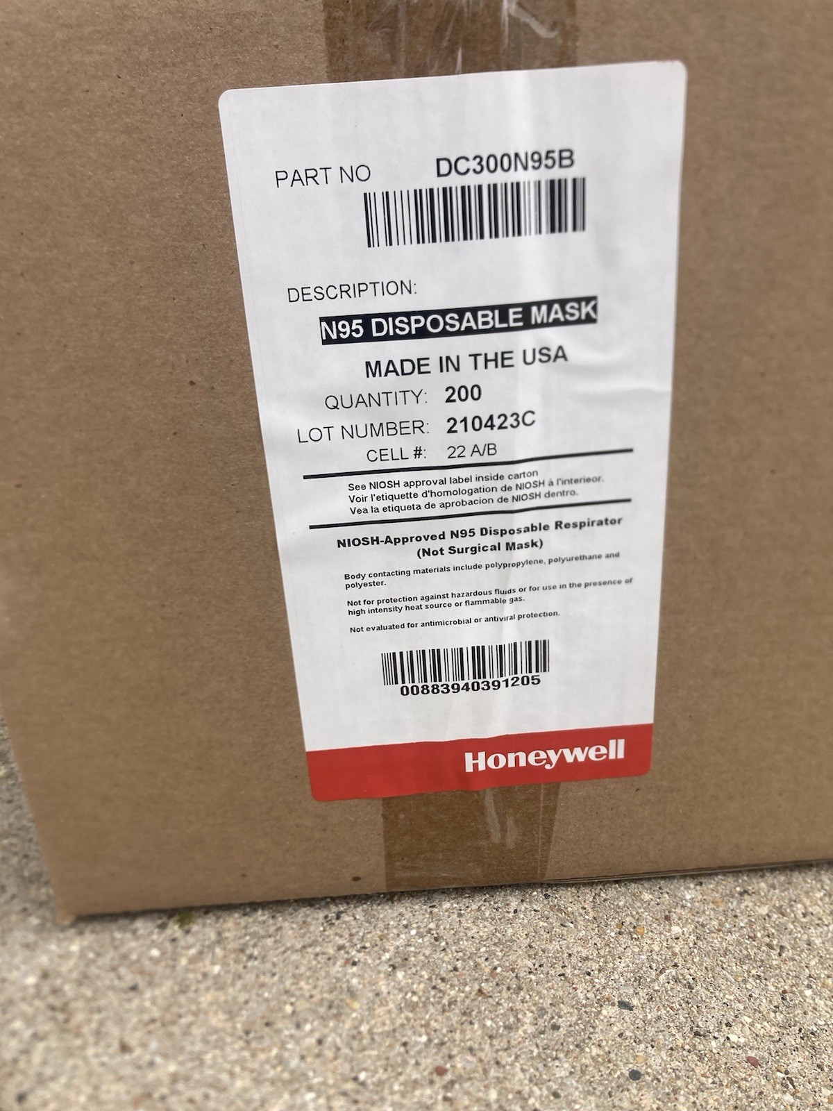 Honeywell N95 Disposable Mask DC300N95B Box Of 200 New Sealed Box