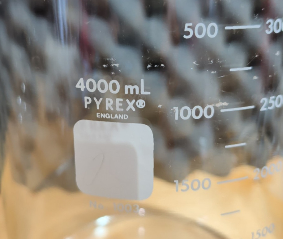 Pyrex 4000ml HEAVY-DUTY BEAKER Made in England