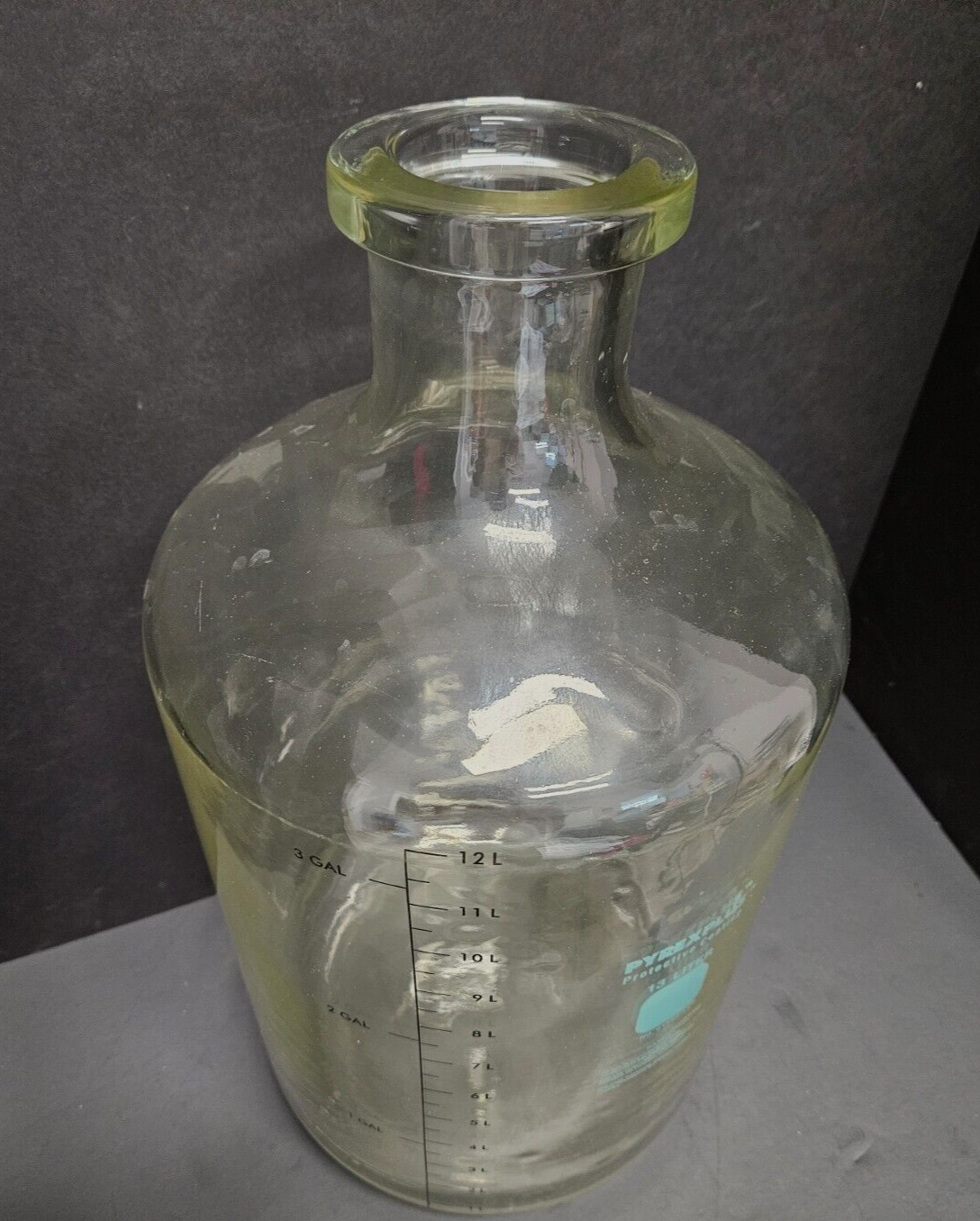 Corning Solution Bottle PyrexPlus Coated 13.25 L with Tooled Neck