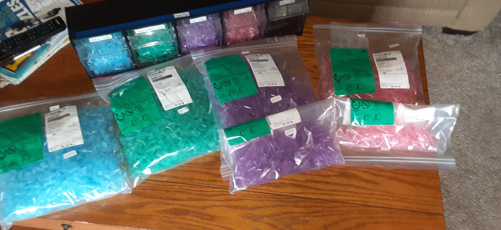 VWR lot of (4000++++++) 0.5ml multi color tubes w/Snap Caps and a 5 bay Tilt BiN