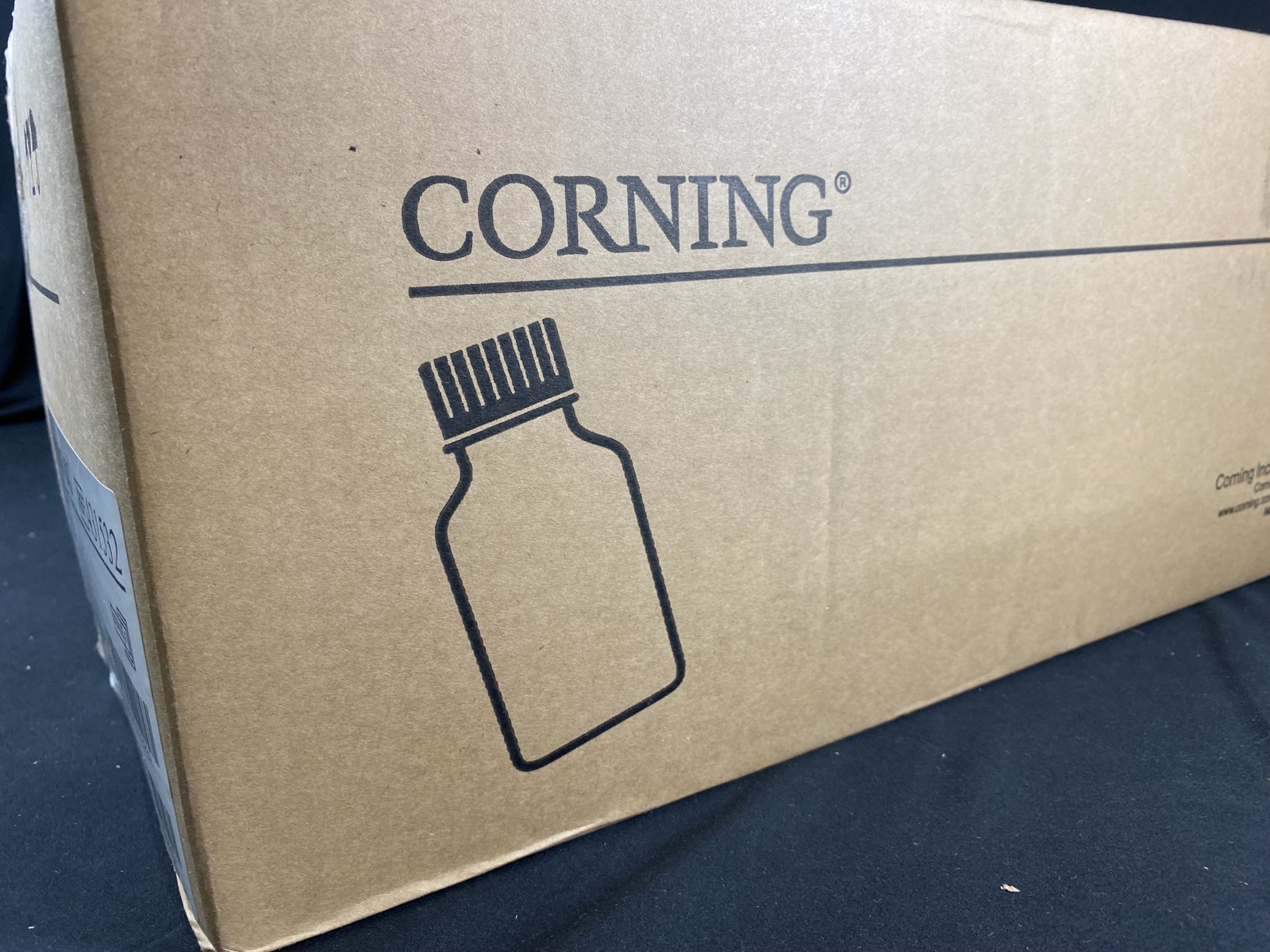 CORNING 1000mL Square PET Sterile 45mm Screw Cap Storage Bottle 431533 (24/Case)