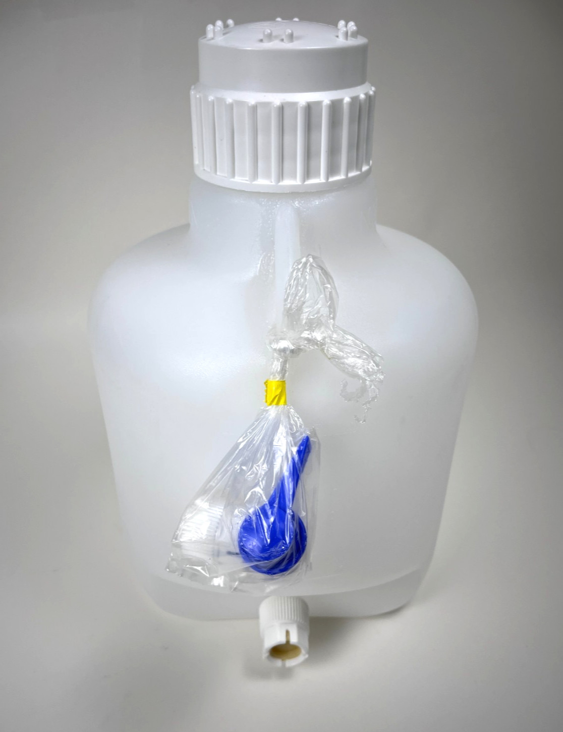 Thermo Scientific Nalgene 02-963-2A Carboy With Spigot, 10L, Handles, New