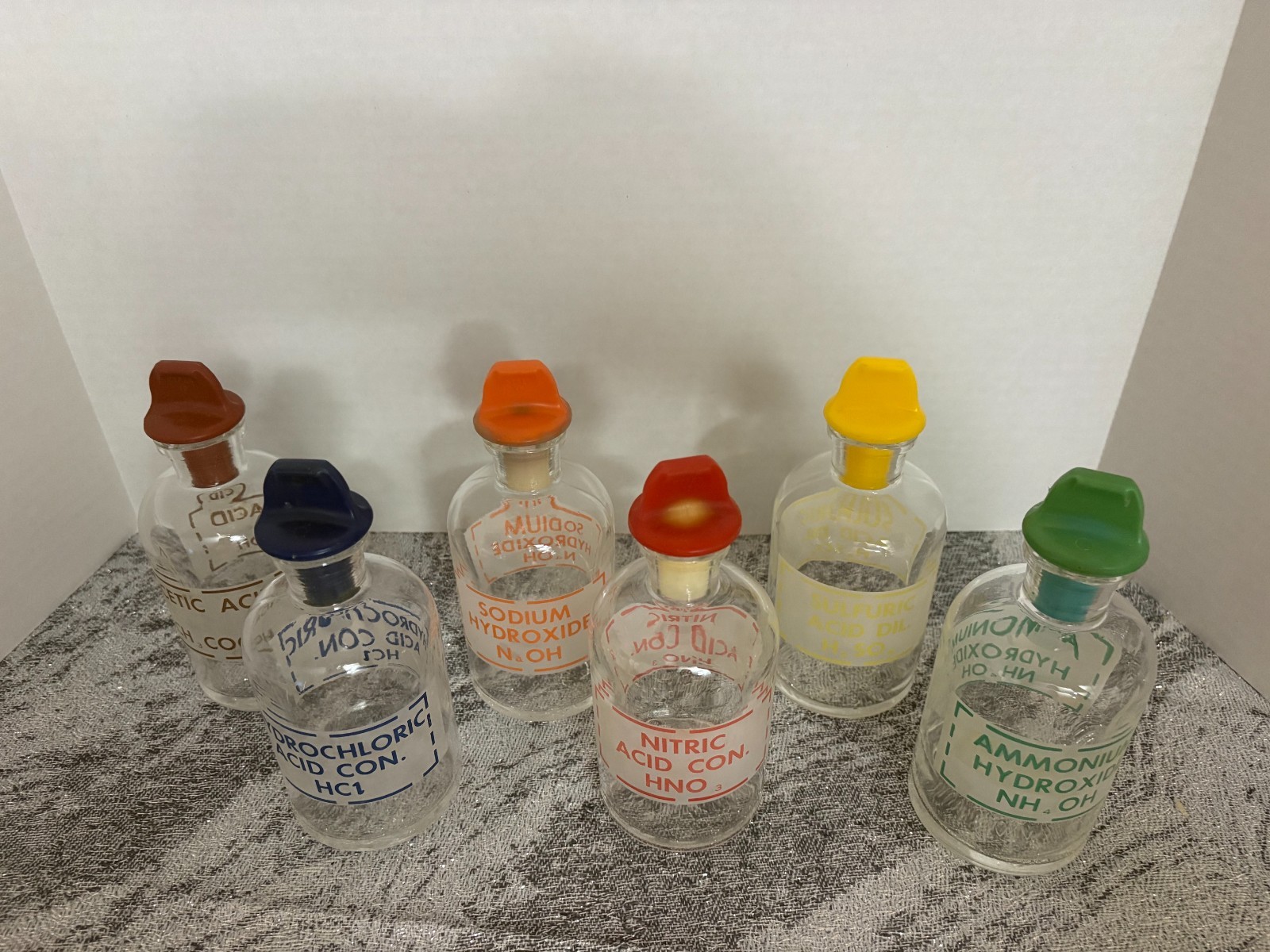 6 – Pyrex 250mL Narrow Mouth Reagent Bottles – Etched Names – Acids/Bases