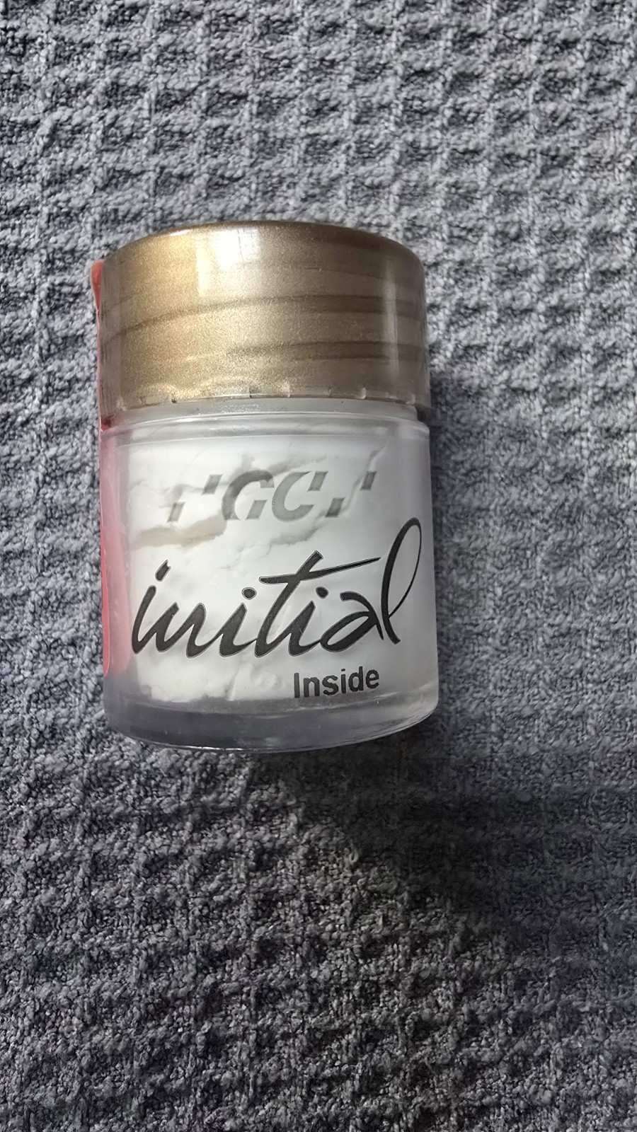 GC Initial LiSi IN-51 Olive 20g