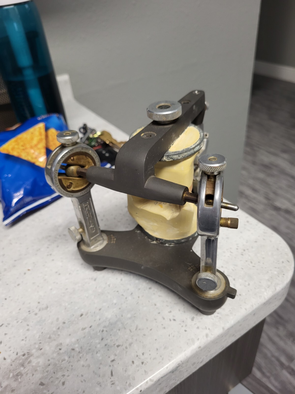 Antique HANAU DENTAL ARTICULATOR MODEL 145~ USED BUT GOOD CONDITION as shown