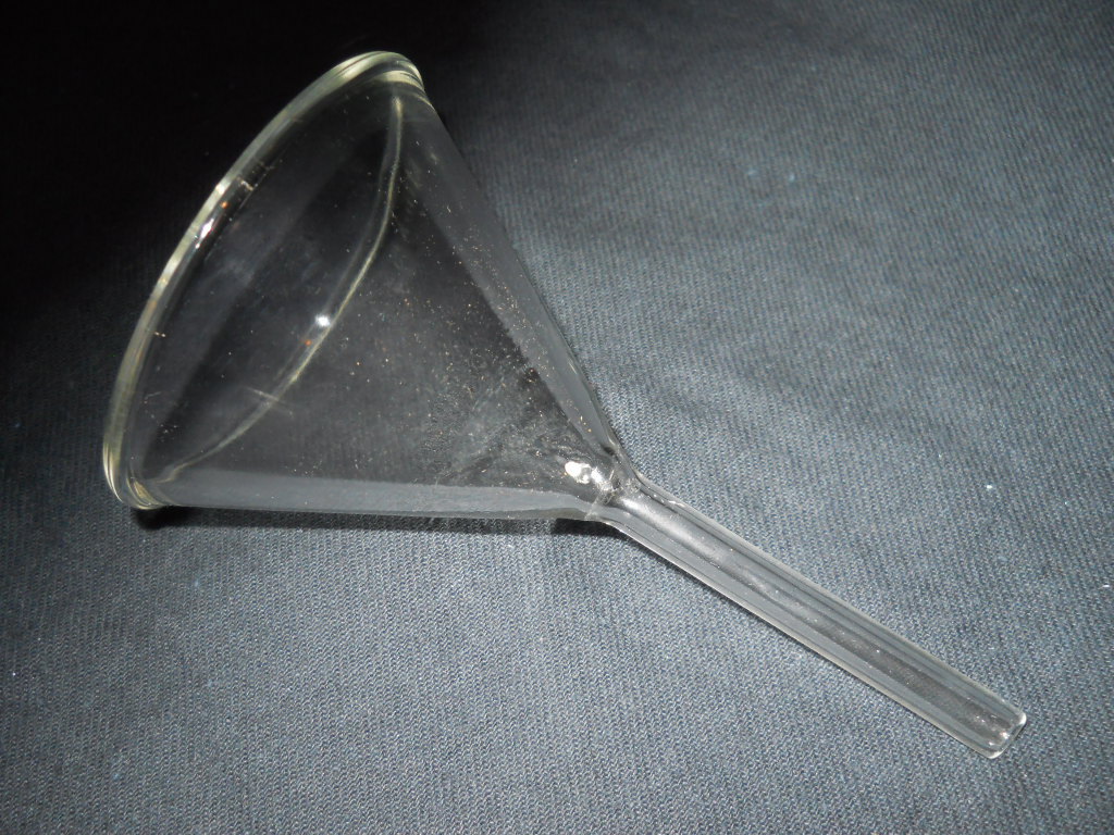 Kimble Kimax Glass 65mm ID 58° Angle 8mm Short Stem Filling Funnel 28950-65