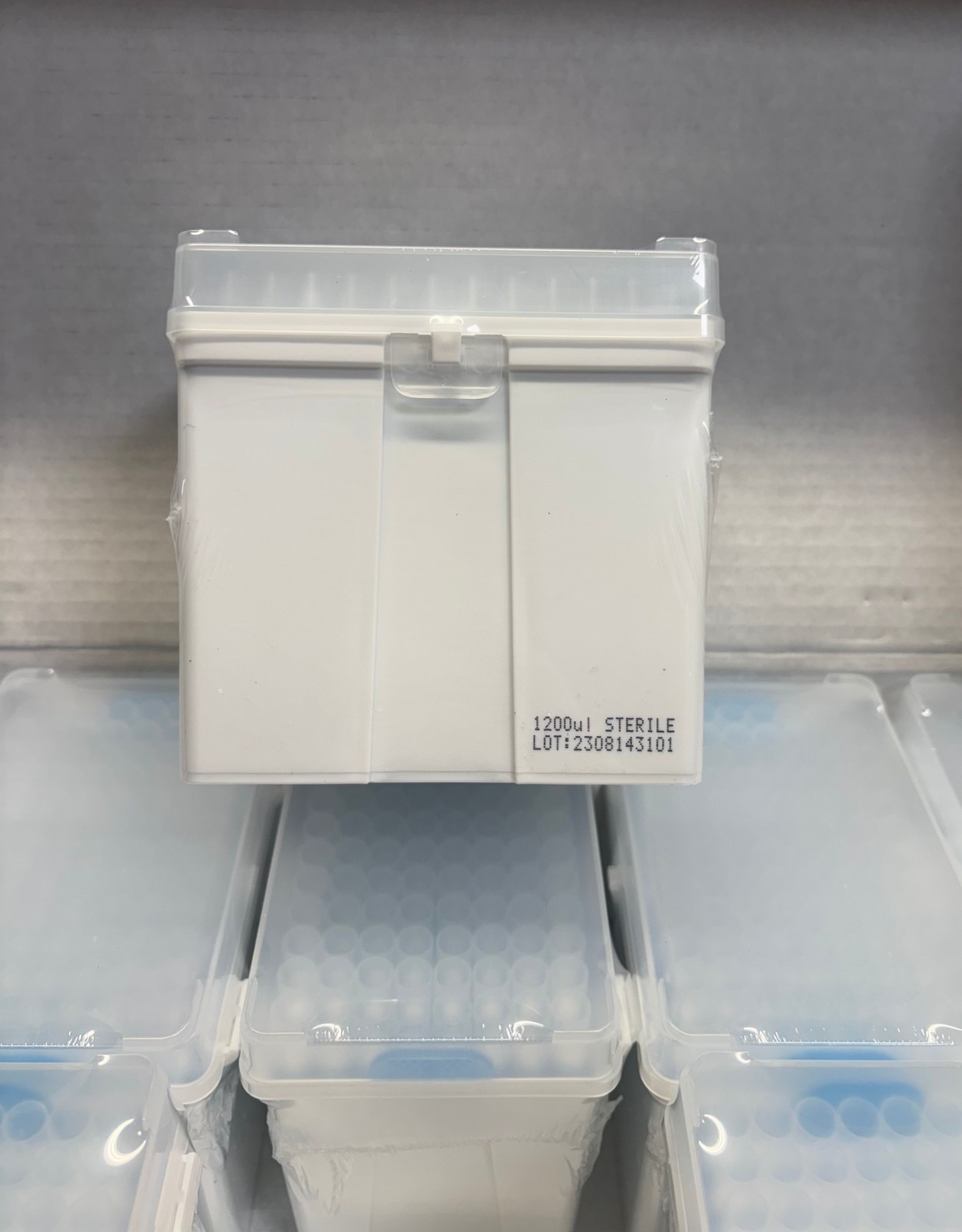 1200uL compatible with Ranin LTS style tip, neutral, low retention, sterile