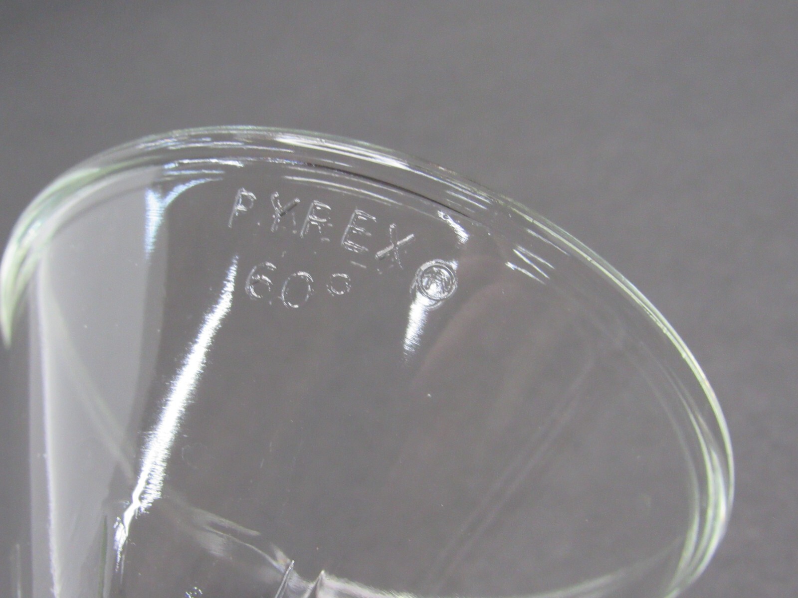 PYREX CORNING Fluted Filling Powder Funnels Narrow Stem 75mm Diam 60° Angle 6180