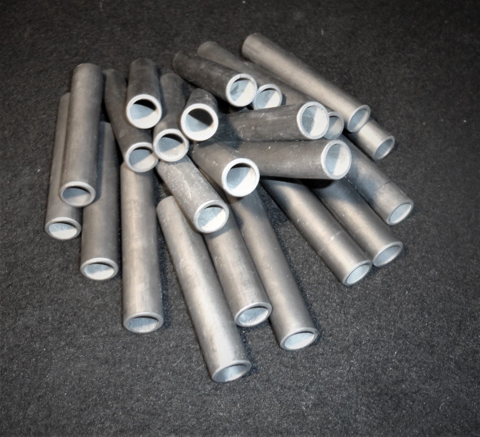 ONE 3″ LONG HEXOLOY SILICON CARBIDE TUBE WIRELESS HEATING ELEMENT No. 63