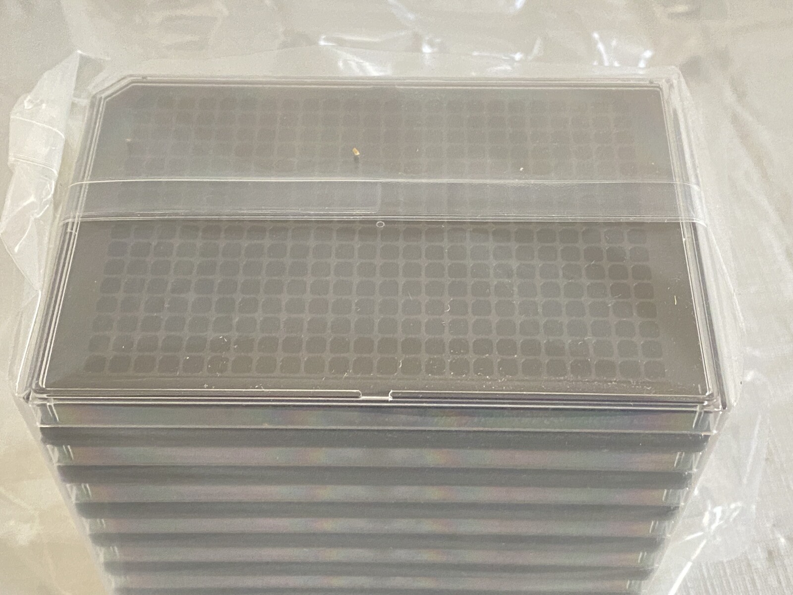 (11) CORNING 384-Well Black PS Assay TC Treated Microplate Clear Bottom Lid 3764