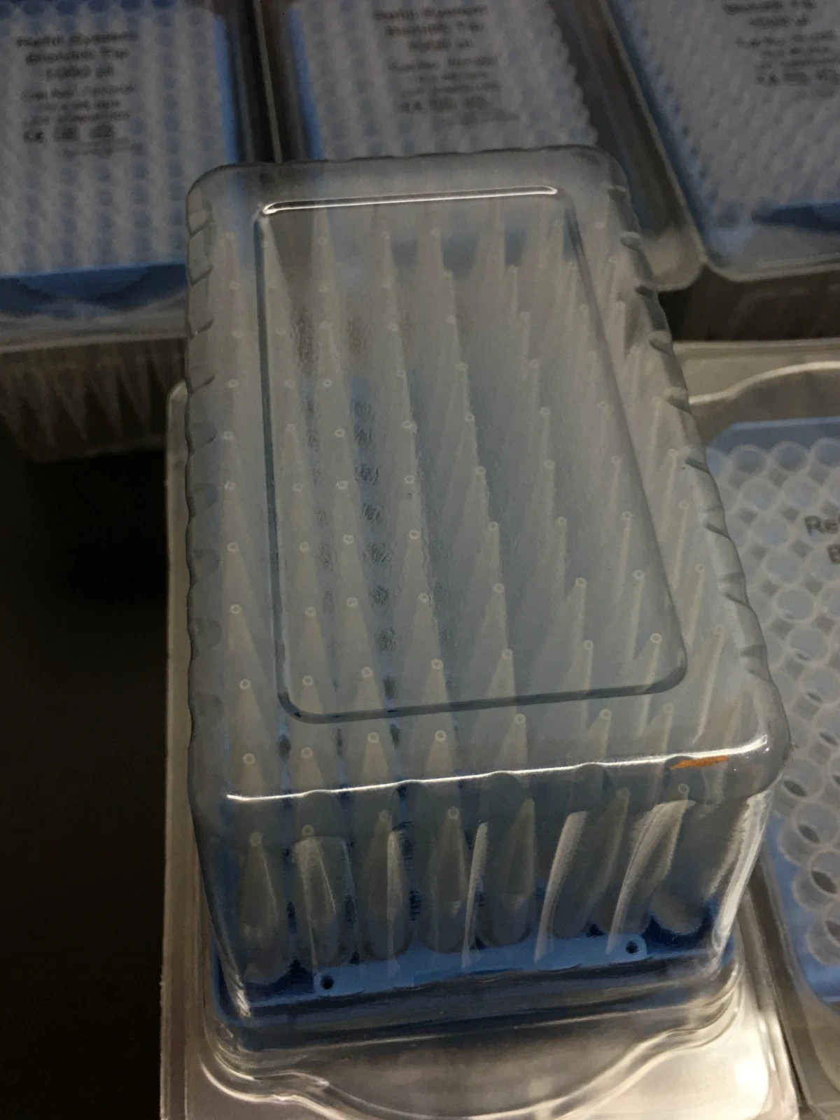 Sartorius Biohit Cat No 791002 Non Sterile Pipette Tips 1000 uL Lot 15 Packs