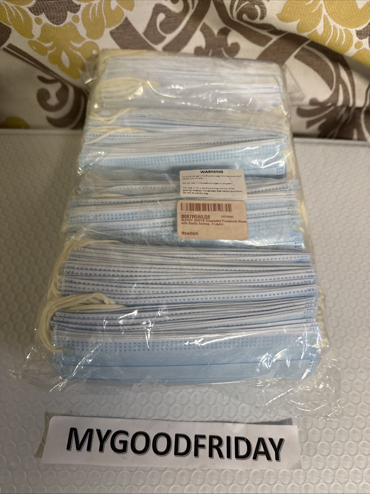 HLFHOY 200 disposable procedural masks with in-ear elastic, 3 layers *On Sale