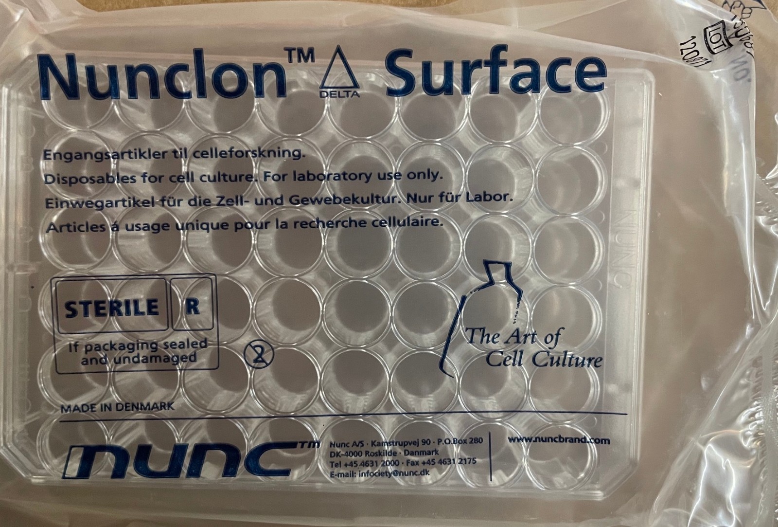 Nunc 48 well sterile tissue culture plates, case of 32